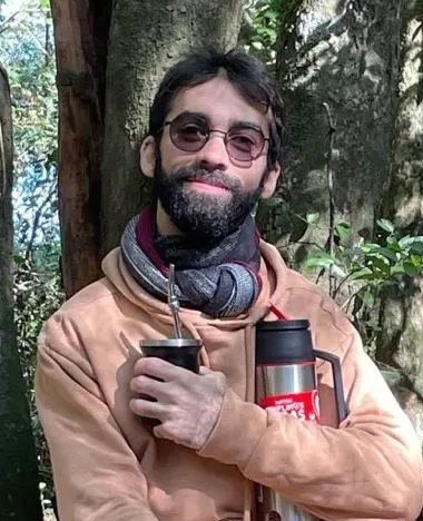 Alejandro Busto Bertorelli, tutor de PsicoResúmenes